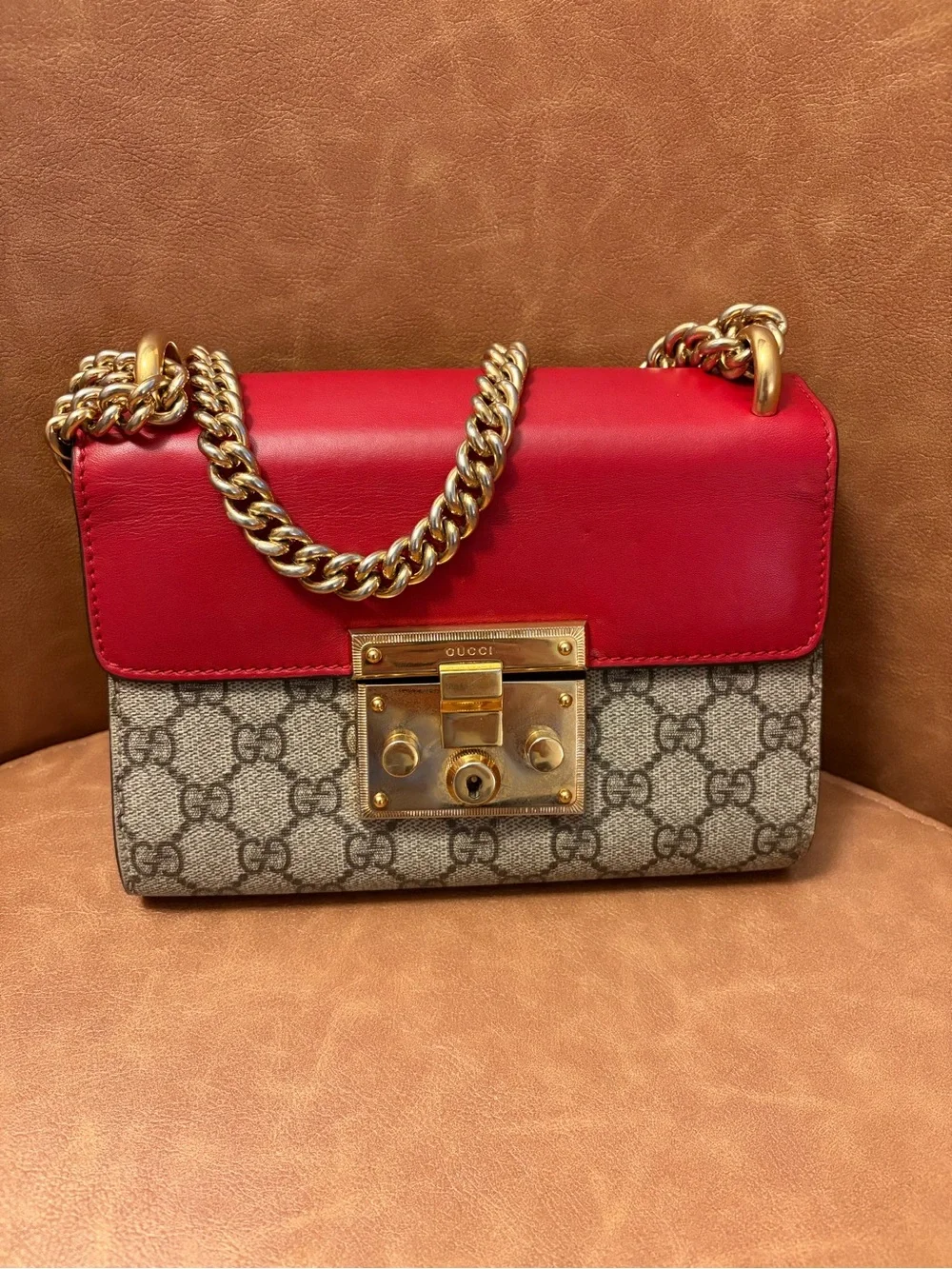 ❤️ Gucci Padlock Small GG Supreme Shoulder Bag